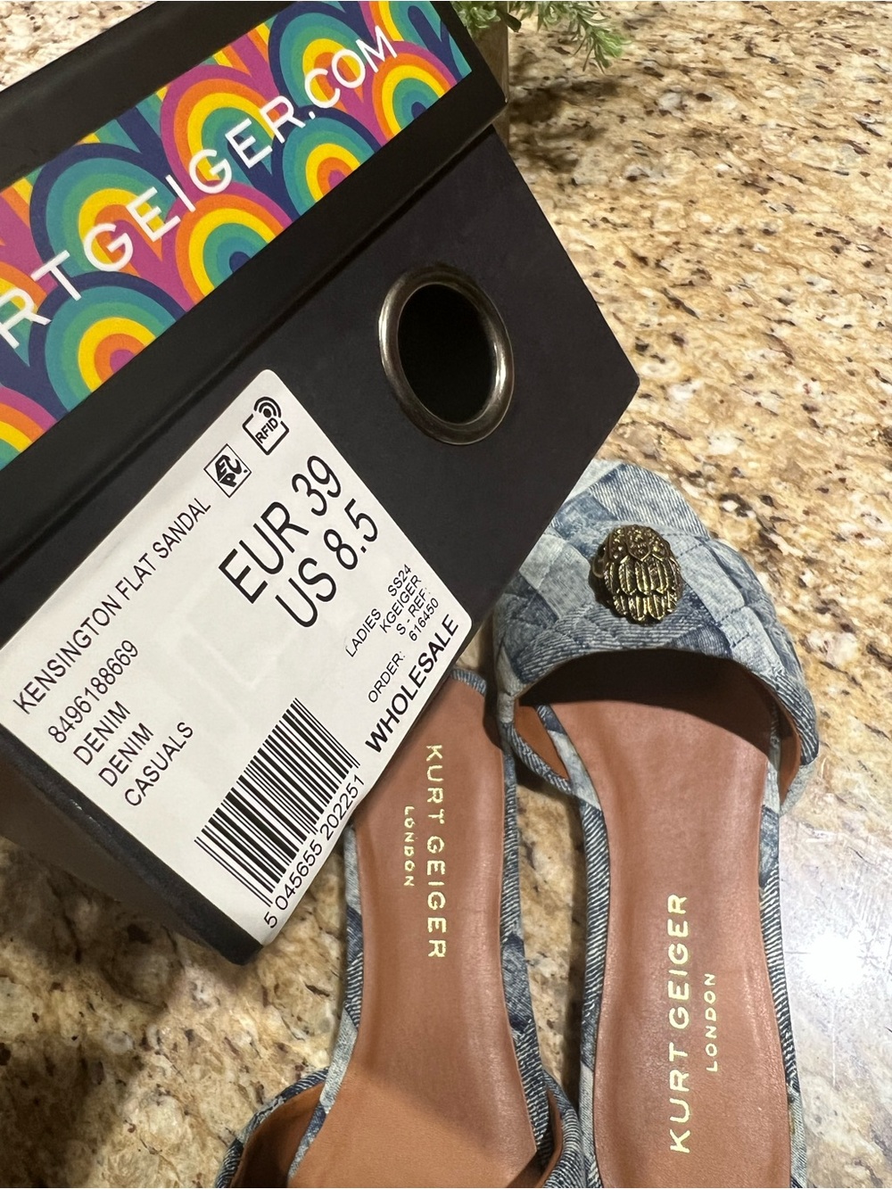 Kurt Geiger London Quilted Denim 
KENSINGTON FLAT SANDAL w/ Gold Emblem 39 - Picture 12 of 12